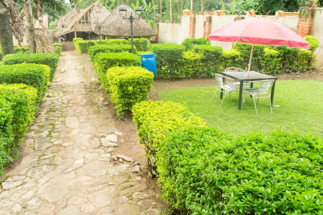 Kayegi Hotel Mbale Luaran gambar