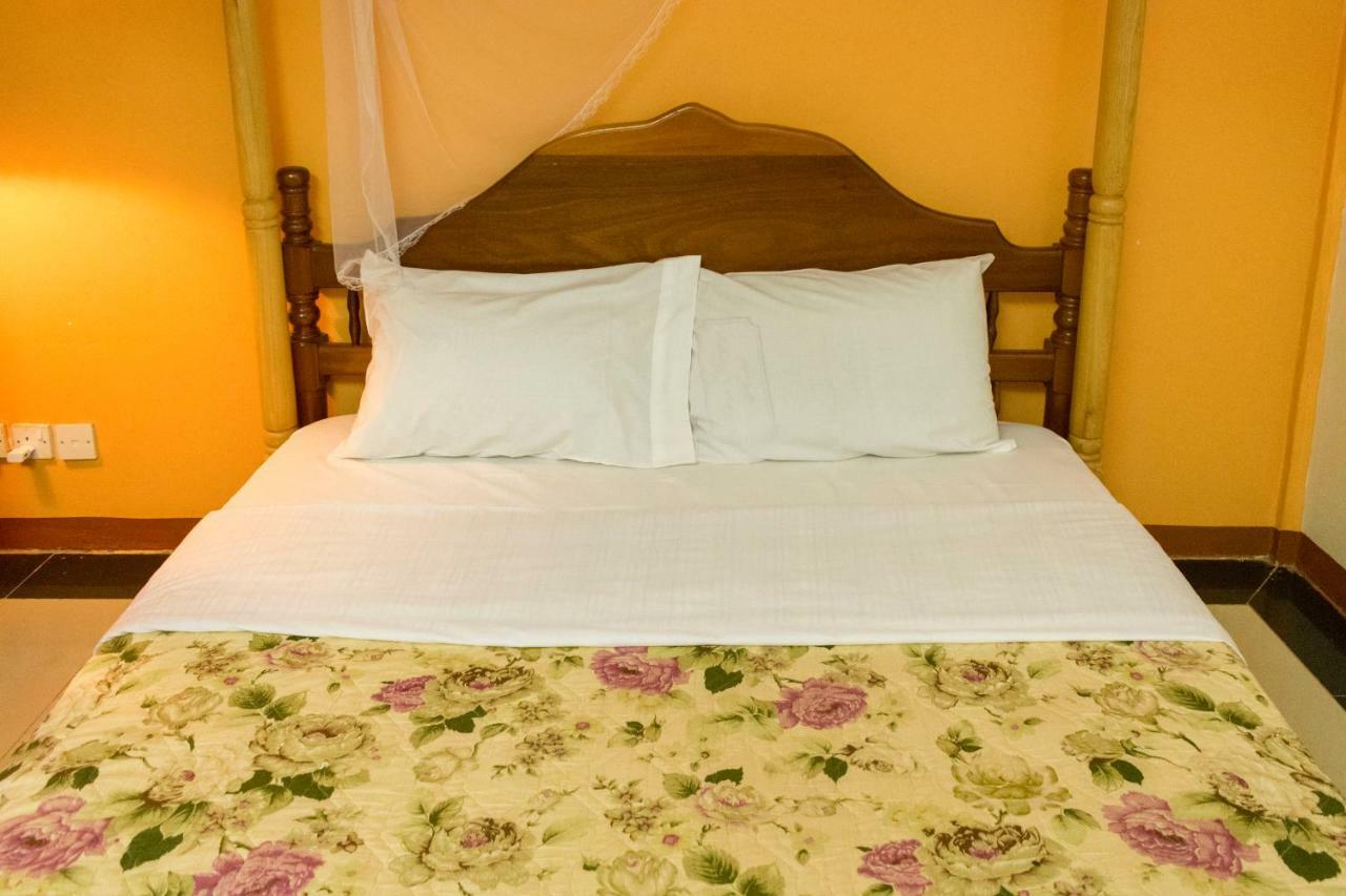 Kayegi Hotel Mbale Luaran gambar